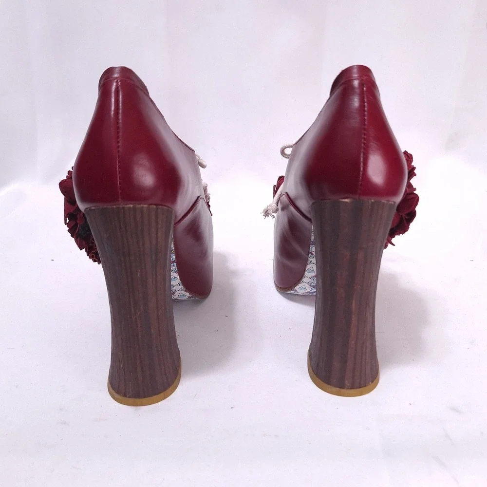 Irregular Choice Pertrisha Leather Floral Ruffle Platform Heels Womens‎ 6.5 Red